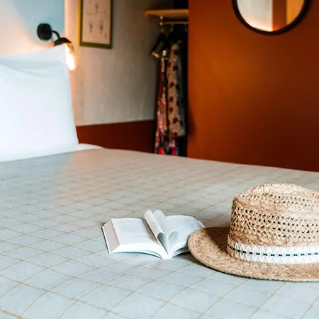 Hotel Greet La Rochelle Centre 3*