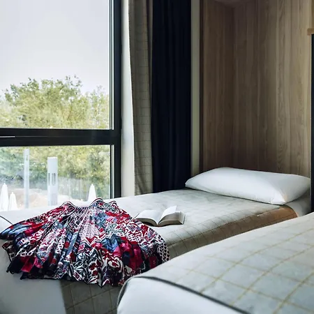 Ibis Styles Centre Gare 拉罗歇尔