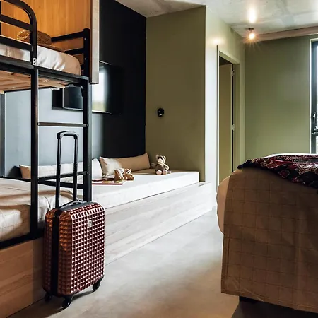 Ibis Styles Centre Gare 3* לה רושל