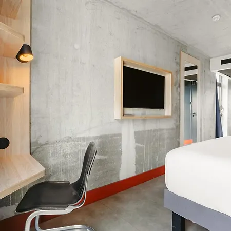 Ibis Styles Centre Gare Hotel La Rochelle (Charente-Maritime)