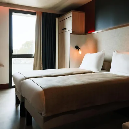 Ibis Styles Centre Gare Otel 3*