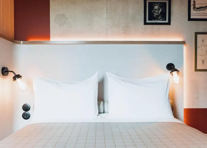 Ibis Styles Centre Gare Hotel 3*