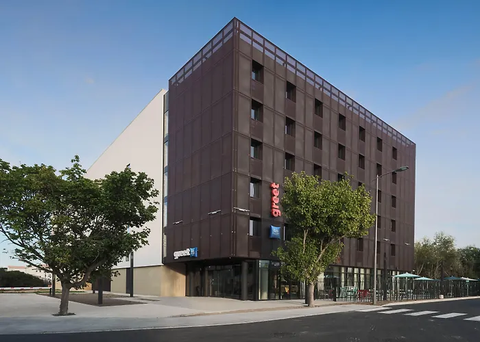 Ibis Styles Centre Gare 拉罗歇尔